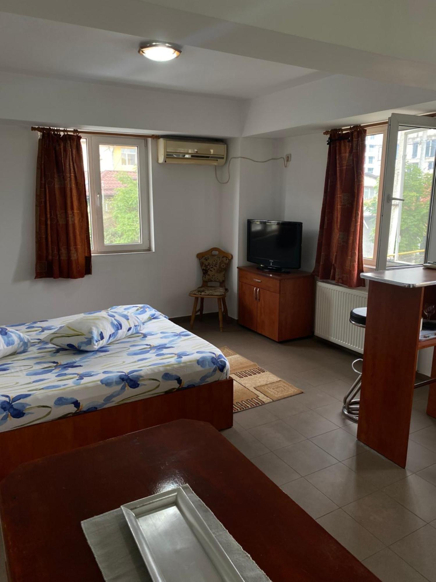 Quiet Garden Ground Floor Apartment Bucharest Luaran gambar
